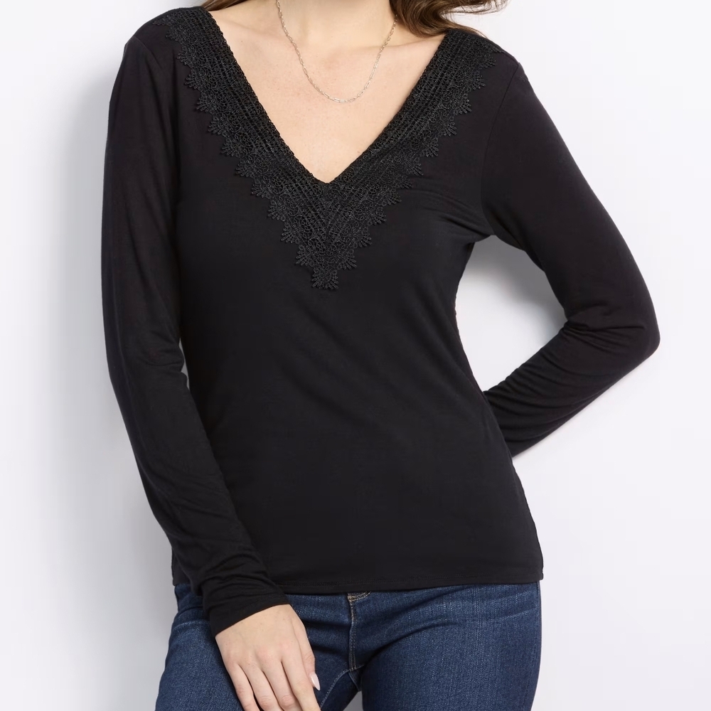 Nine Britton Black V-Neck Long Sleeve Top